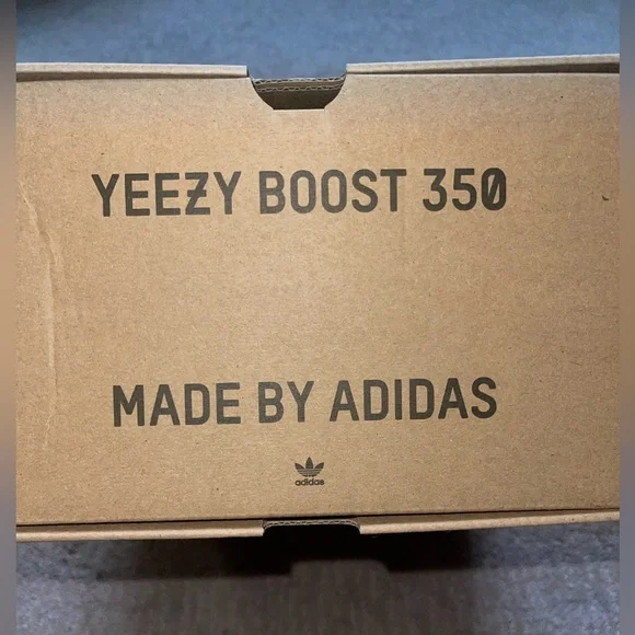 ADIDAS- YEEZY BOOST 350 V2 'YECHEIL NON-REFLECTIVE' size 10.5 (sale excluded) - Picture 3 of 16